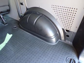 Volkswagen Transporter 2.0 BiTDI 204 T32 Highline Diesel DSG 4Motion SWB-18500-FVWSH-NO