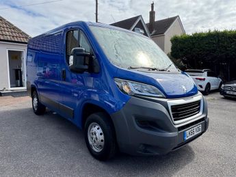 Peugeot Boxer 2.0 BlueHDi 330 Professional Panel Van 5dr Diesel Manual L1 H1 E