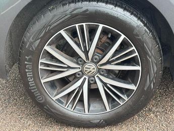 Volkswagen Golf 1.6 TDI SE Nav Hatchback 5dr Diesel DSG Euro 6 (s/s) (115 ps)