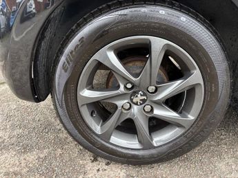 Peugeot 208 1.4 e-HDi Active Hatchback 5dr Diesel EGC Euro 5 (s/s) (70 ps)