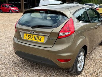 Ford Fiesta 1.4 Zetec Hatchback 3dr Petrol Automatic (154 g/km, 94 bhp)