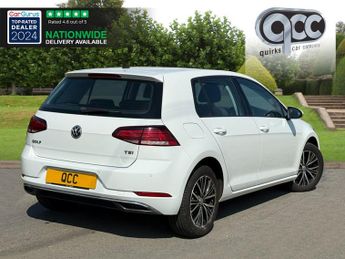 Volkswagen Golf SE NAVIGATION TSI BLUEMOTION TECHNOLOGY DSG