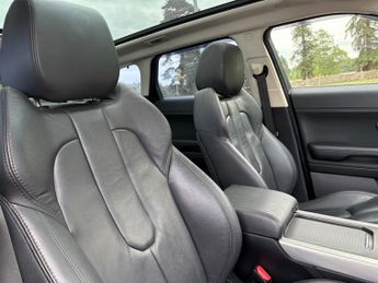 Land Rover Range Rover Evoque SD4 PURE TECH 9 (PAN ROOF)