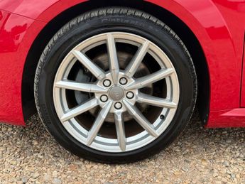 Audi TT 2.0 TFSI Sport Coupe 3dr Petrol S Tronic quattro Euro 6 (s/s) (2
