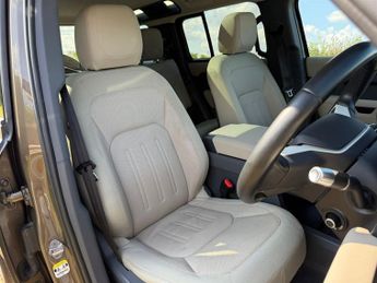 Land Rover Defender 110 FIRST EDITION SD4 7 SEATS