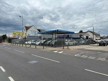 Toyota Land Cruiser TOYOTA LAND CRUISER LC71 HARDTOP SDLX 2.8L DIESEL 4WD 5-SEATER A
