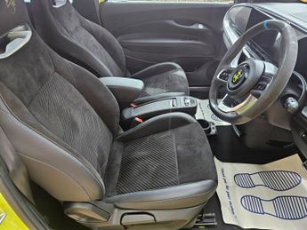 Abarth 500e TURISMO