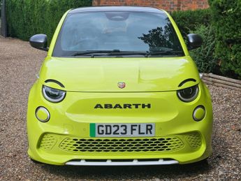 Abarth 500e TURISMO