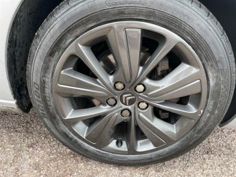 Citroen C4 Picasso GRAND BLUEHDI EXCLUSIVE PLUS
