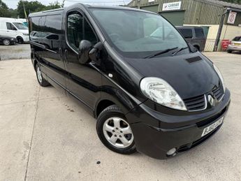 Renault Trafic LL29 SPORT LWB AUTO IDEAL CAMPER?