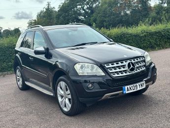 Mercedes M Class 3.0 CDI Sport SUV 5dr Diesel Tiptronic 4WD Euro 4 (190 ps)