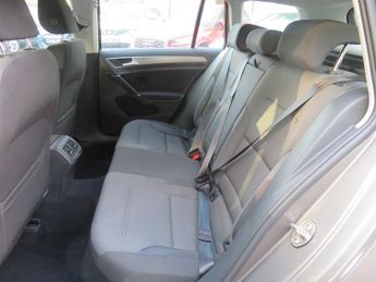 Volkswagen Golf SE TSI BLUEMOTION TECHNOLOGY DSG AUTOMATIC