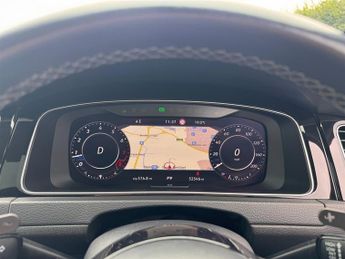 Volkswagen Golf R TSI DSG