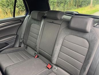 Volkswagen Golf R TSI DSG