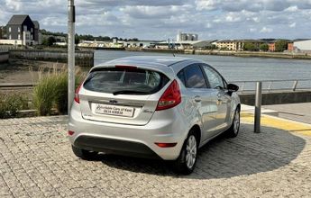 Ford Fiesta 1.4 Zetec 5dr Automatic