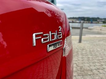 Skoda Fabia 1.6 16v 2 5dr Tiptronic