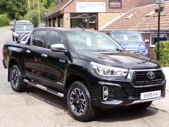 Toyota Hi Lux 2.4 D-4D Invincible X Auto-FTSH-Roller shutter/Style bar-NO VAT