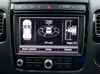 Volkswagen Touareg V6 R-LINE TDI BLUEMOTION TECHNOLOGY