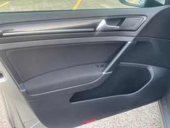 Volkswagen Golf 1.4 SE TSI BLUEMOTION