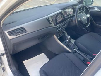 Volkswagen Polo 1.0 TSI LIFE | AUTOMATIC | LOW MILES | SERVICED |