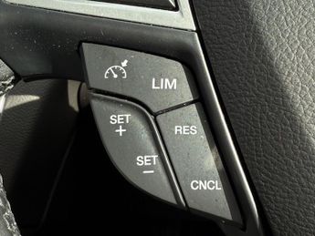 Ford Mondeo 1.5 TDCi ECOnetic Zetec Hatchback 5dr Diesel Manual Euro 6 (s/s)