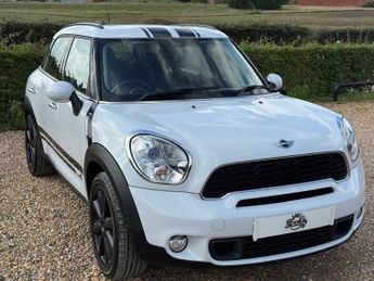 MINI Countryman 2.0 Cooper SD SUV 5dr Diesel Auto ALL4 Euro 5 (143 ps)