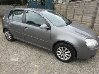 Volkswagen Golf 1.6  MATCH FSI 115