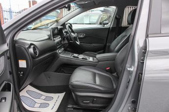 Hyundai Kona 64kWh Premium SE SUV 5dr Electric Auto (7kW Charger) (204 ps)