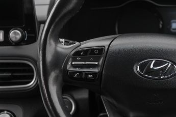 Hyundai Kona 64kWh Premium SE SUV 5dr Electric Auto (7kW Charger) (204 ps)