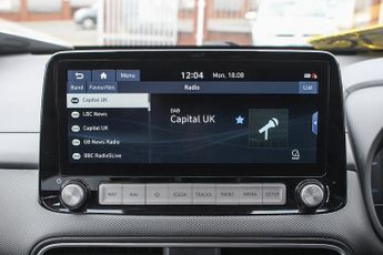 Hyundai Kona 64kWh Premium SE SUV 5dr Electric Auto (7kW Charger) (204 ps)