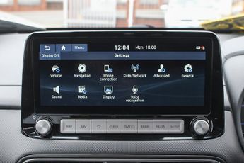 Hyundai Kona 64kWh Premium SE SUV 5dr Electric Auto (7kW Charger) (204 ps)