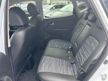 Kia Venga 1.6 4 MPV 5dr Petrol Auto Euro 6 (123 bhp)