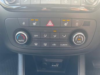 Kia Venga 1.6 4 MPV 5dr Petrol Auto Euro 6 (123 bhp)