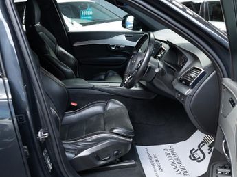 Volvo XC90 B5 R-DESIGN AWD