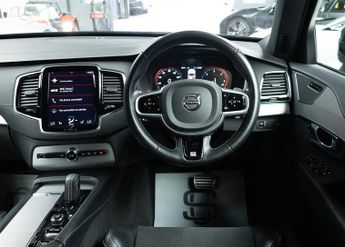 Volvo XC90 B5 R-DESIGN AWD