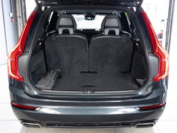 Volvo XC90 B5 R-DESIGN AWD