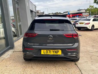 Volkswagen Golf 1.5 eTSI MHEV Life DSG Euro 6 (s/s) 5dr