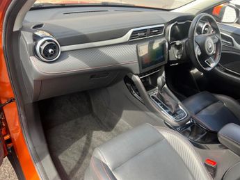 MG MG ZS EXCLUSIVE T-GDI