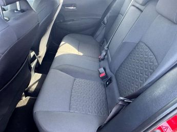 Toyota Corolla 2.0 VVT-h Design Hatchback 5dr Petrol Hybrid CVT Euro 6 (s/s) (1