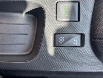 Renault Clio 1.5 dCi Dynamique S MediaNav Hatchback 5dr Diesel EDC Euro 5 (90