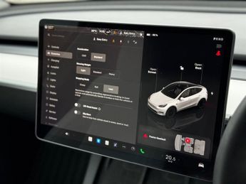 Tesla Model Y (Dual Motor) Long Range Auto 4WDE 5dr