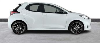Toyota Yaris 1.5 VVT-h GR SPORT E-CVT Euro 6 (s/s) 5dr