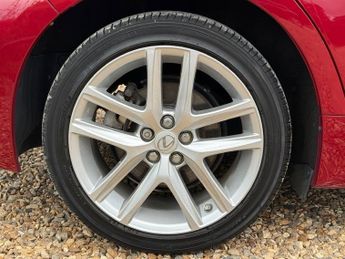 Lexus CT 200h 1.8 200h Luxury Hatchback 5dr Petrol Hybrid CVT Euro 6 (s/s) (13