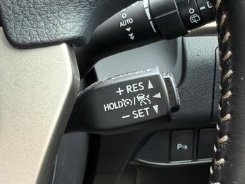 Lexus CT 200h 1.8 200h Luxury Hatchback 5dr Petrol Hybrid CVT Euro 6 (s/s) (13