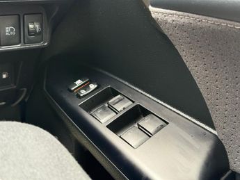 Lexus CT 200h 1.8 200h Luxury Hatchback 5dr Petrol Hybrid CVT Euro 6 (s/s) (13