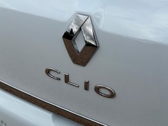 Renault Clio 1.5 dCi Dynamique S Nav Hatchback 5dr Diesel EDC Euro 6 (s/s) (9