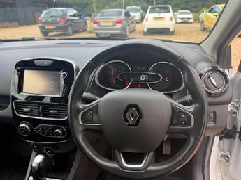 Renault Clio 1.5 dCi Dynamique S Nav Hatchback 5dr Diesel EDC Euro 6 (s/s) (9