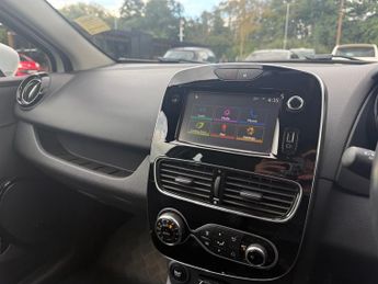 Renault Clio 1.5 dCi Dynamique S Nav Hatchback 5dr Diesel EDC Euro 6 (s/s) (9