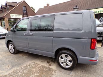 Volkswagen Transporter 2.0 TDI T32 150 Highline Kombi-Diesel DSG/Auto-10500 Miles-SWB-N