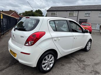 Hyundai i20 1.4 Active Hatchback 5dr Petrol Auto Euro 5 (100 ps)